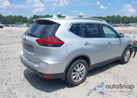 2017 Nissan Rogue Sv z USA, uszkodzony, nr VIN KNMAT2MT6HP603887